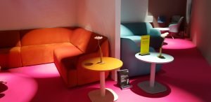 targi w mediolanie kolory